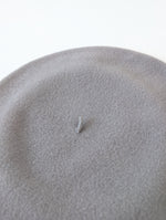 Lade das Bild in den Galerie-Viewer, *Kangol* Barett Modelaine Baskenmütze Wolle
