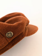 Lade das Bild in den Galerie-Viewer, Ballonmütze Schirm Y2K Wolle
