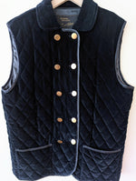 Lade das Bild in den Galerie-Viewer, *Samt* Weste Steppung Zweireiher Marine (L)
