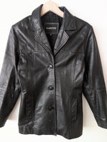 Lade das Bild in den Galerie-Viewer, Leder Blazer 90s Klassiker Schwarz (S-M)
