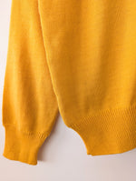 Lade das Bild in den Galerie-Viewer, *Fila* Pullover 80s Tennis Senfgelb (L)
