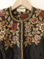 Lade das Bild in den Galerie-Viewer, *Wolkensticker* RARE Cardigan Blumen Stick Wolle Handmade (S-M)
