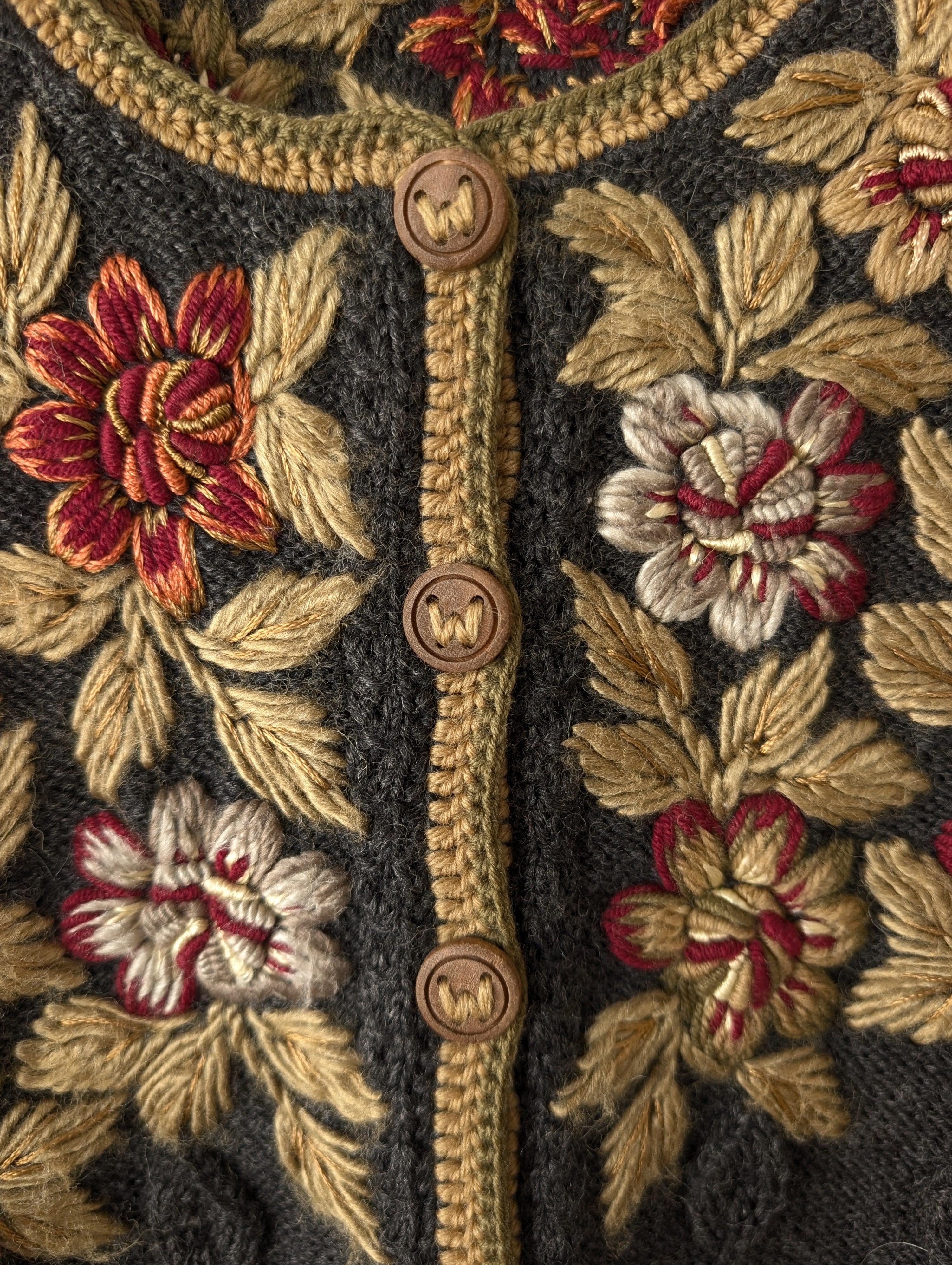 *Wolkensticker* RARE Cardigan Blumen Stick Wolle Handmade (S-M)