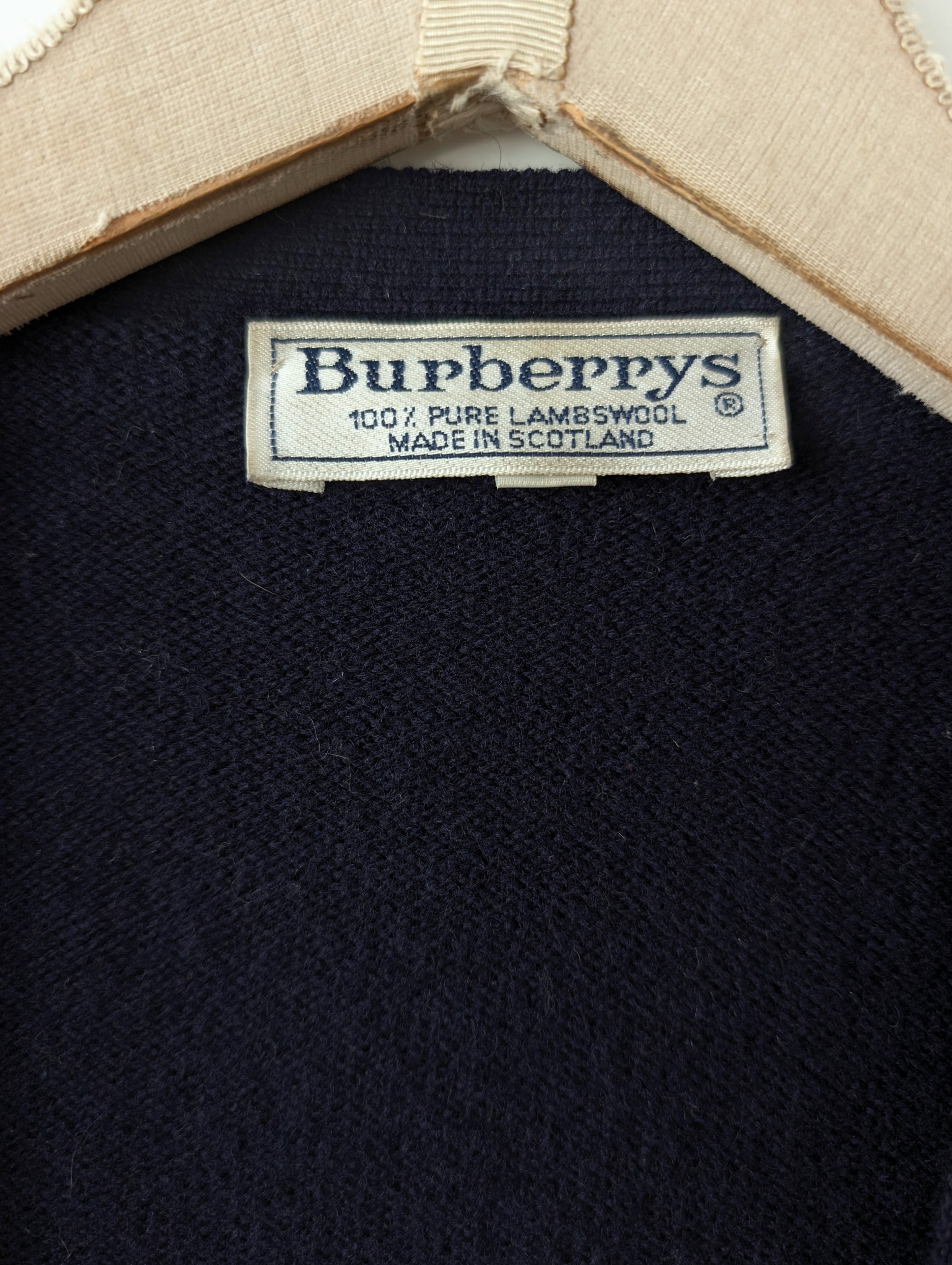 *Burberry* Cardigan Lammwolle Basic Marine (L)