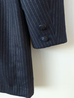 Lade das Bild in den Galerie-Viewer, Blazer Zweireiher Wolle 80s Nadelstreifen Marine (L-XL)

