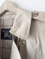 Lade das Bild in den Galerie-Viewer, *Burberry* Trenchcoat Klassiker Zweireiher Beige (L-XL)
