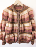 Lade das Bild in den Galerie-Viewer, *Handmade* Cardigan Mohair Blockstreifen Waves (M-L)
