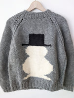 Lade das Bild in den Galerie-Viewer, *Handmade* Pullover Wolle Schneemann Stick (M-L)
