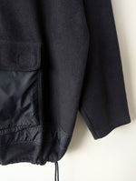 Lade das Bild in den Galerie-Viewer, Fleece Bomber Troyer Edelweiß Stick (XL)
