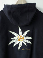 Lade das Bild in den Galerie-Viewer, Fleece Bomber Troyer Edelweiß Stick (XL)
