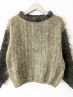 Lade das Bild in den Galerie-Viewer, *Handmade* Pullover Bomber Mohair Khaki (XL)
