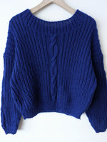 Lade das Bild in den Galerie-Viewer, *Handmade* Pullover Wolle Royalblau (XL)

