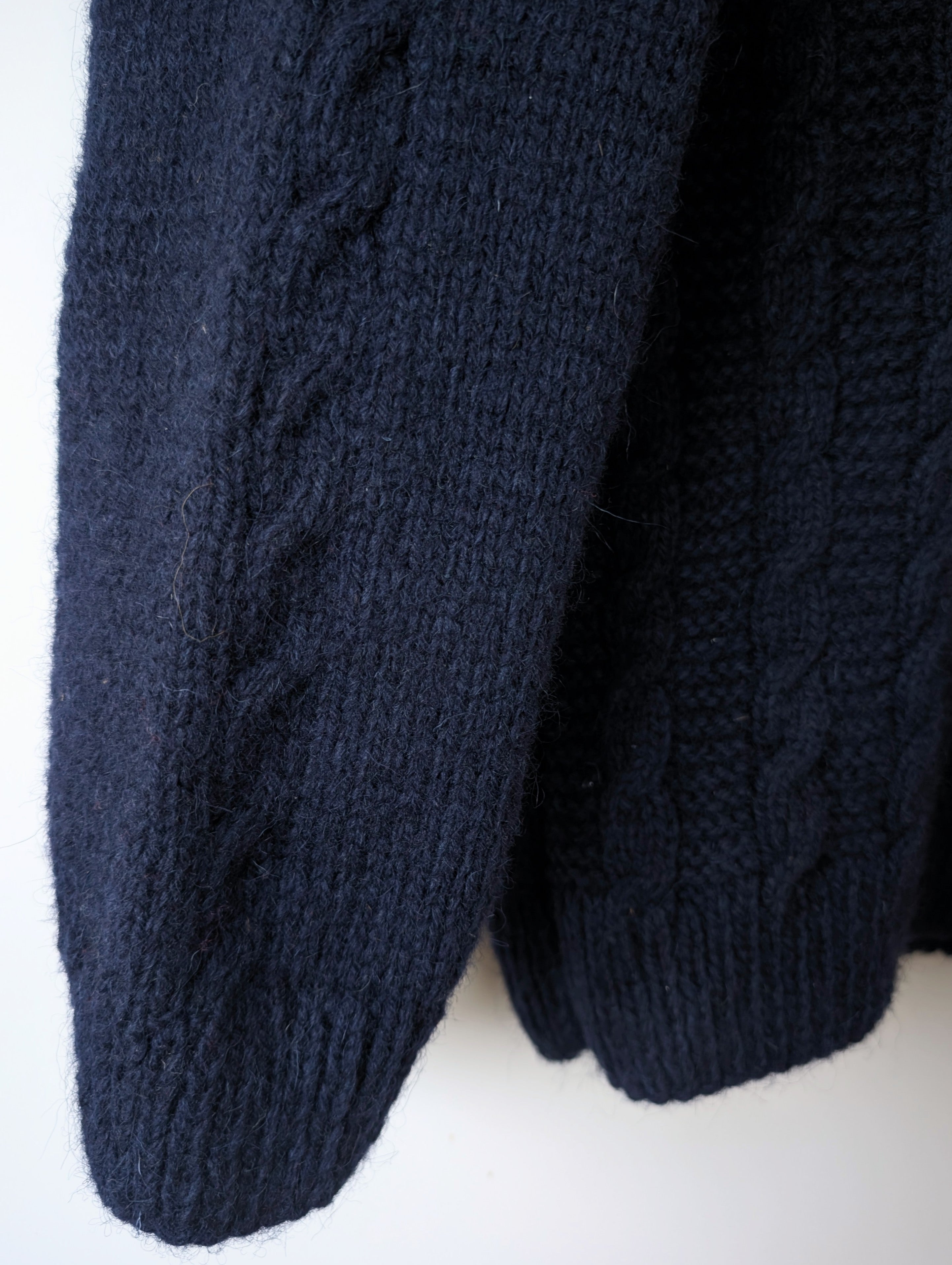 *Wolle* Handmade Pullover Zopfstrick Marine (XL)