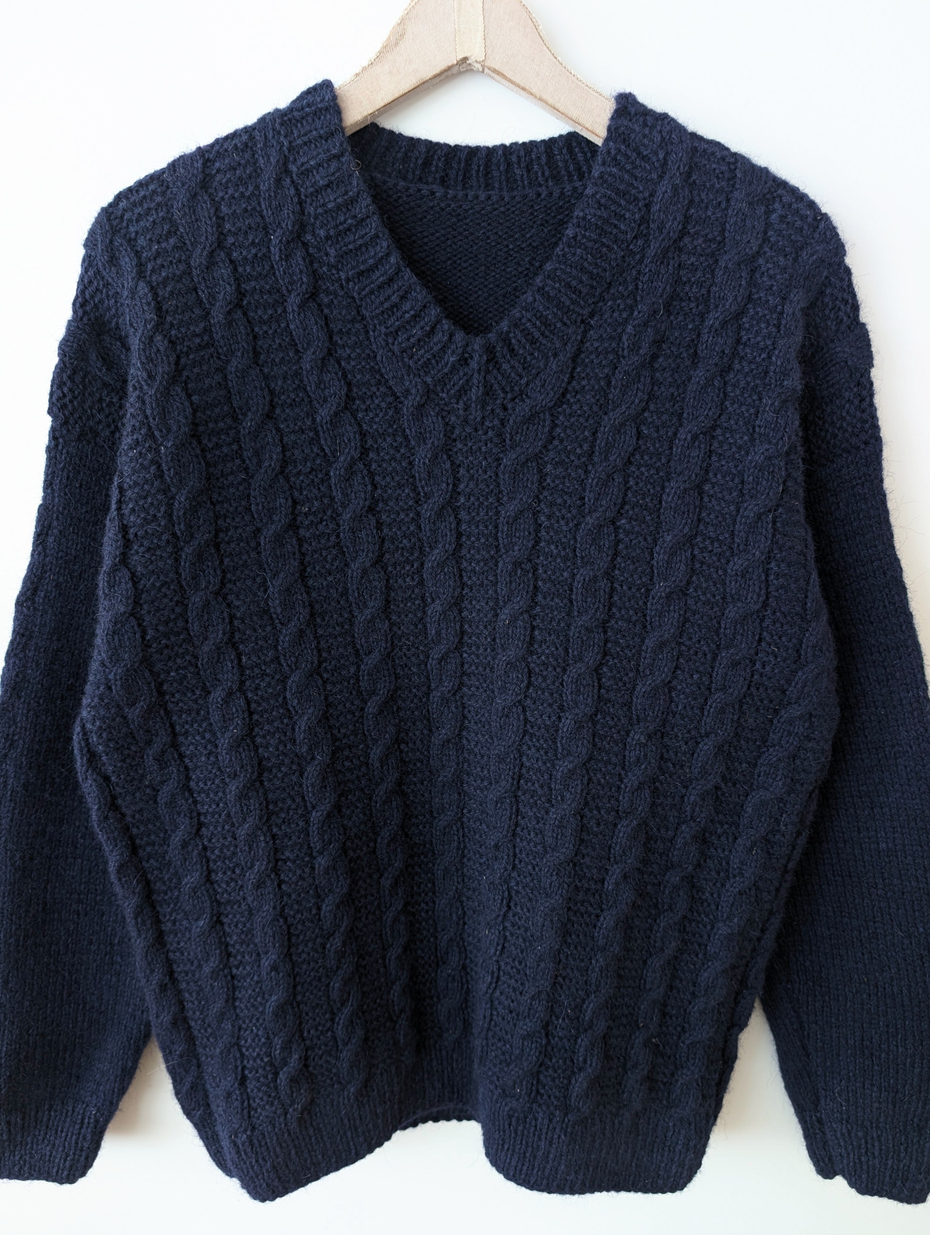*Wolle* Handmade Pullover Zopfstrick Marine (XL)