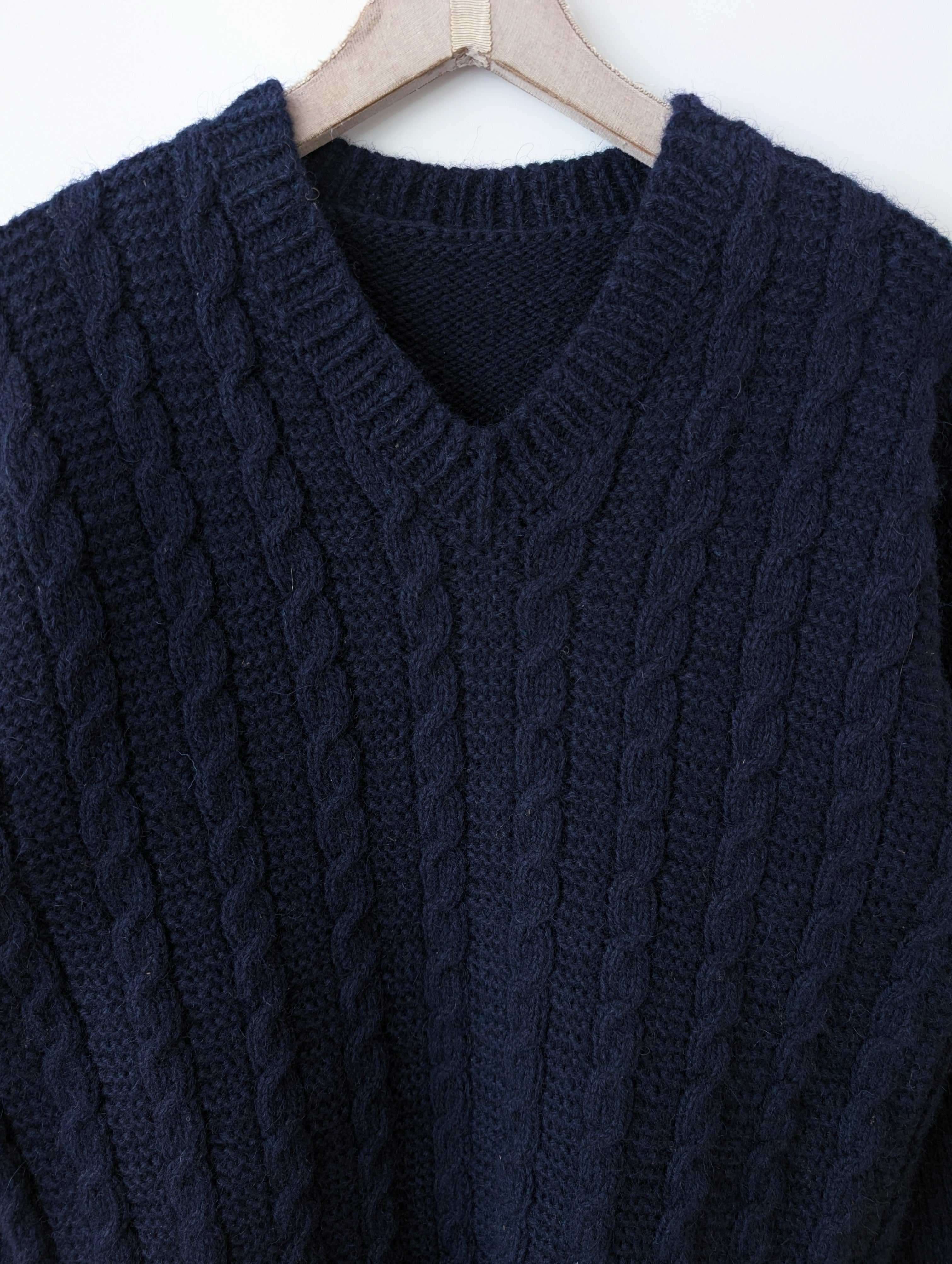 *Wolle* Handmade Pullover Zopfstrick Marine (XL)