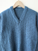 Lade das Bild in den Galerie-Viewer, *XMAS* Handmade Pullover Mohairwolle Himmelblau (M-L)
