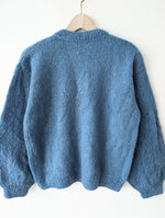 Lade das Bild in den Galerie-Viewer, *XMAS* Handmade Pullover Mohairwolle Himmelblau (M-L)
