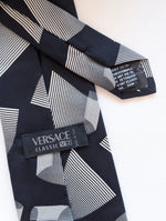 Lade das Bild in den Galerie-Viewer, *Versace* Krawatte 80s Grafic
