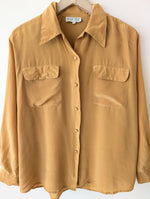 Lade das Bild in den Galerie-Viewer, *Seide* Bluse Premium Basic Senf (L)
