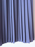 Lade das Bild in den Galerie-Viewer, Faltenrock 80s Lilac Flieder (L-XL)
