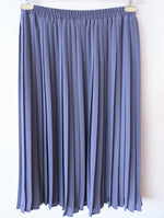 Lade das Bild in den Galerie-Viewer, Faltenrock 80s Lilac Flieder (L-XL)
