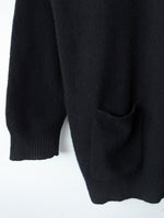 Lade das Bild in den Galerie-Viewer, XMAS *Angora &amp; Wolle* Cardigan Schwarz (XL)
