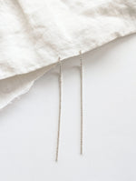 Lade das Bild in den Galerie-Viewer, Ohrringe Silber Crystal Puristic
