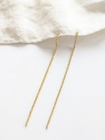 Lade das Bild in den Galerie-Viewer, Ohrringe Gold Crystal Puristic
