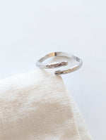 Lade das Bild in den Galerie-Viewer, Ring 14k Silber Hammerschlag
