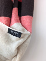 Lade das Bild in den Galerie-Viewer, *Escada* Schal Blockstreifen Apricot Braun Wolle
