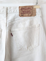 Lade das Bild in den Galerie-Viewer, *Levis* Jeans 501 Weiß Denim (32/32)
