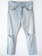 Lade das Bild in den Galerie-Viewer, *Levis* Jeans 501 Ripped Hellblau 1996 (31/32)
