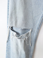 Lade das Bild in den Galerie-Viewer, *Levis* Jeans 501 Ripped Hellblau 1996 (31/32)
