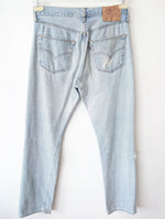 Lade das Bild in den Galerie-Viewer, *Levis* Jeans 501 Ripped Hellblau 1996 (31/32)
