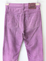 Lade das Bild in den Galerie-Viewer, *Levis* RARE Cord Hose White Tab Flieder (S)

