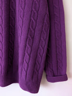 Lade das Bild in den Galerie-Viewer, *Wolle* RARE Pullover Zopfstrick Lila Fuchsia (XL)
