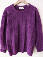 Lade das Bild in den Galerie-Viewer, *Wolle* RARE Pullover Zopfstrick Lila Fuchsia (XL)
