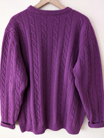 Lade das Bild in den Galerie-Viewer, *Wolle* RARE Pullover Zopfstrick Lila Fuchsia (XL)
