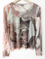 Lade das Bild in den Galerie-Viewer, *Desigual* Mesh Shirt Transparent Print (XL)
