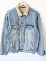 Lade das Bild in den Galerie-Viewer, Jeansjacke Cord Kragen 90s Polo Stick (L)
