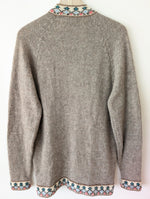 Lade das Bild in den Galerie-Viewer, *Alpaka Wolle* Cardigan Peru Lama Stick (M-L)
