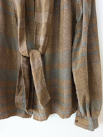 Lade das Bild in den Galerie-Viewer, *Seide* Bluse 80s Schleife Streifen (M-L)
