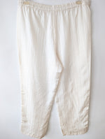 Lade das Bild in den Galerie-Viewer, *Seide* Pyjama Set Zweiteiler Nadelstreifen Creme (XL-XXL)

