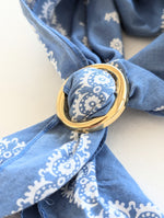 Lade das Bild in den Galerie-Viewer, Ring Halstuch Brosche 14k Gold • Oval
