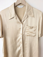 Lade das Bild in den Galerie-Viewer, *Seide* Bluse Premium Basic Champagner (M-L)
