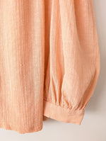Lade das Bild in den Galerie-Viewer, Bluse 70s Ballonärmel Musselin Peach (L)
