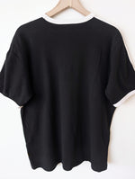 Lade das Bild in den Galerie-Viewer, *Von Dutch* Shirt Ringer Y2K Schwarz (XL)
