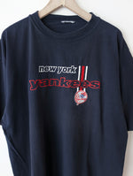 Lade das Bild in den Galerie-Viewer, *New York Yankees* Shirt Stick USA (XXL)
