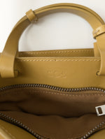 Lade das Bild in den Galerie-Viewer, *COS* Ledertasche Pistazie Mini Tote Bag
