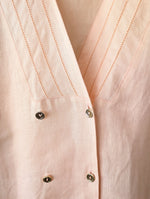 Lade das Bild in den Galerie-Viewer, *Leinen* Bluse Premium Basic Apricot Lochstick (XL)
